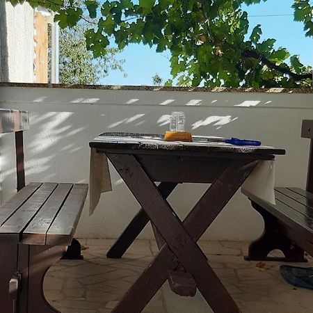 Holiday Home Loznati Cres Luaran gambar