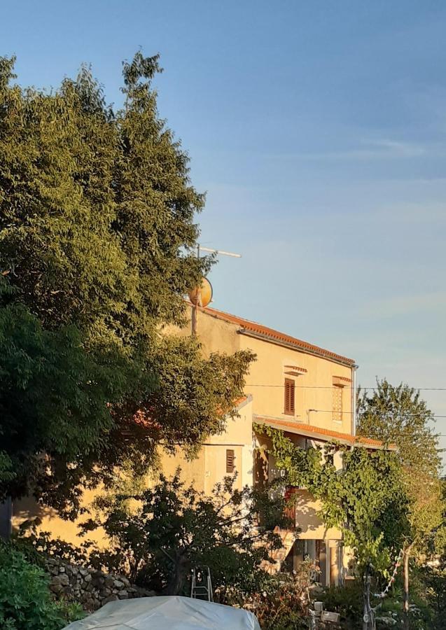 Holiday Home Loznati Cres Luaran gambar