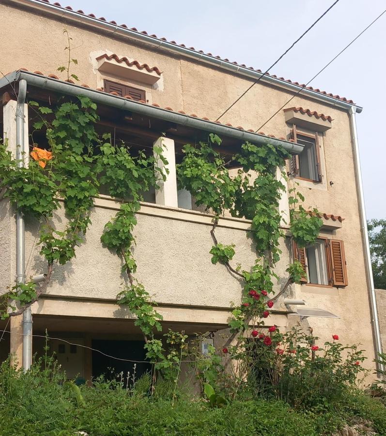 Holiday Home Loznati Cres Luaran gambar
