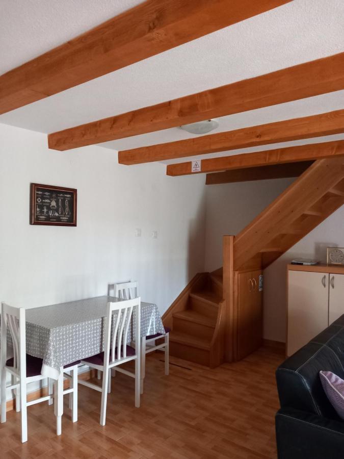 Holiday Home Loznati Cres Luaran gambar