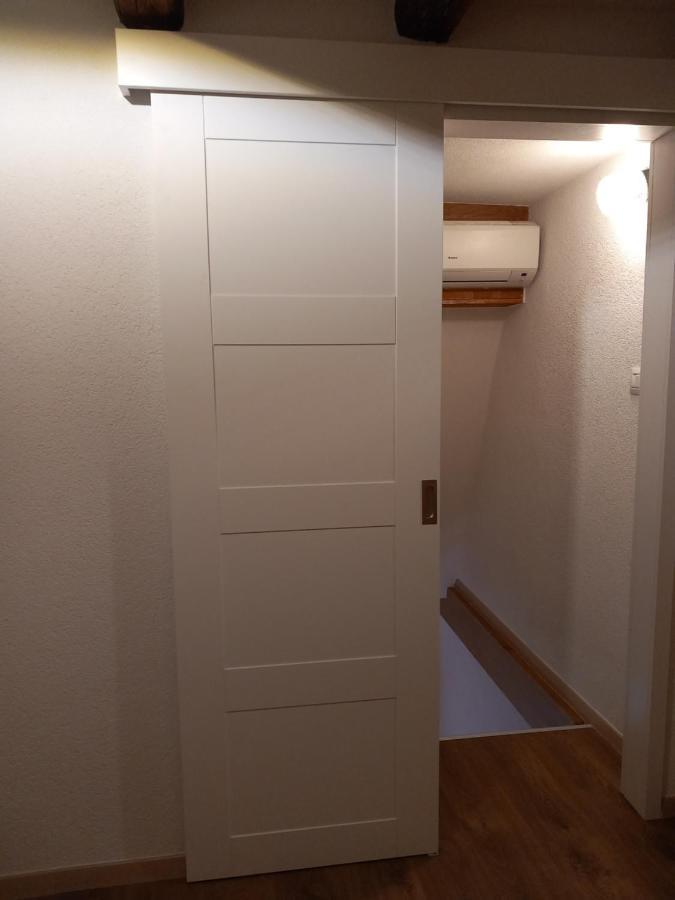 Holiday Home Loznati Cres Luaran gambar