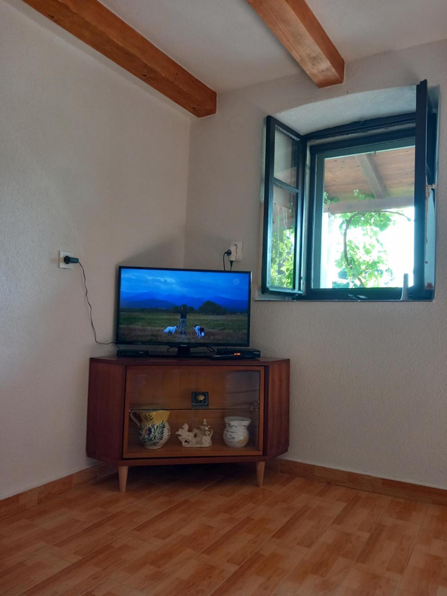 Holiday Home Loznati Cres Bilik gambar