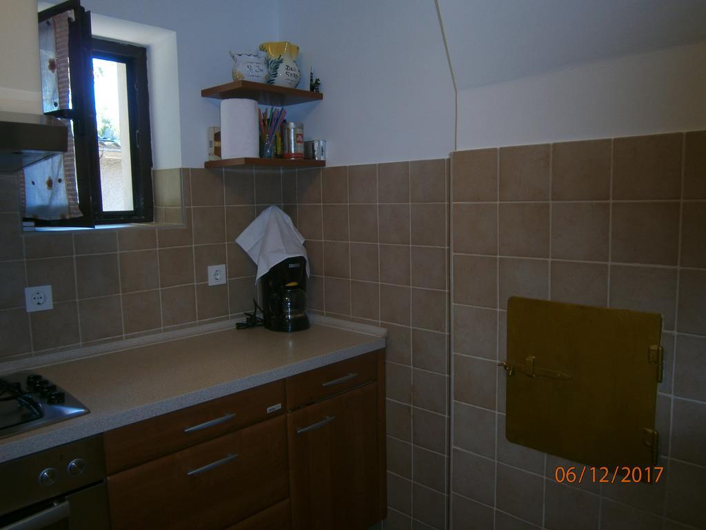 Holiday Home Loznati Cres Luaran gambar